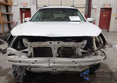 2015 Subaru Outback 2.5I Limited z USA, uszkodzony, nr VIN 4S4BSAJC3F3323284